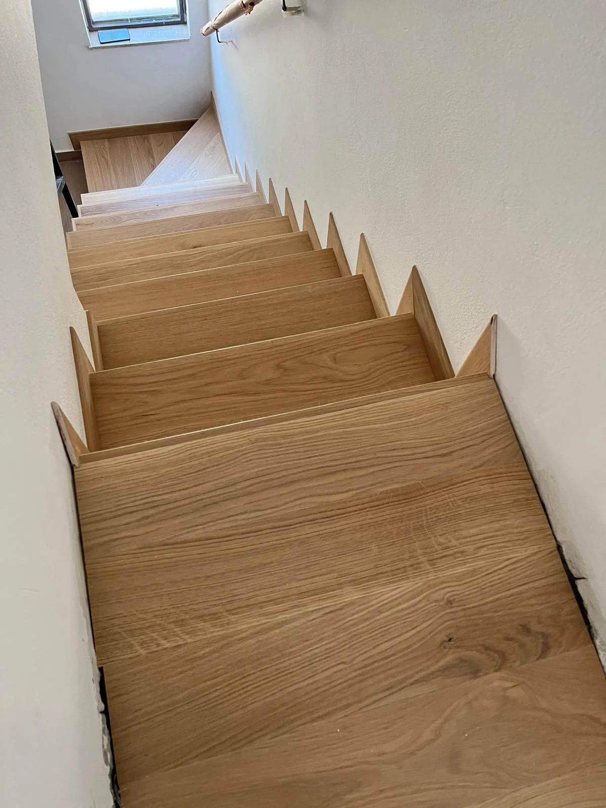 Lavoro Spazio Group SRL — Rivestimento scale in legno a Milano, intervento 18
