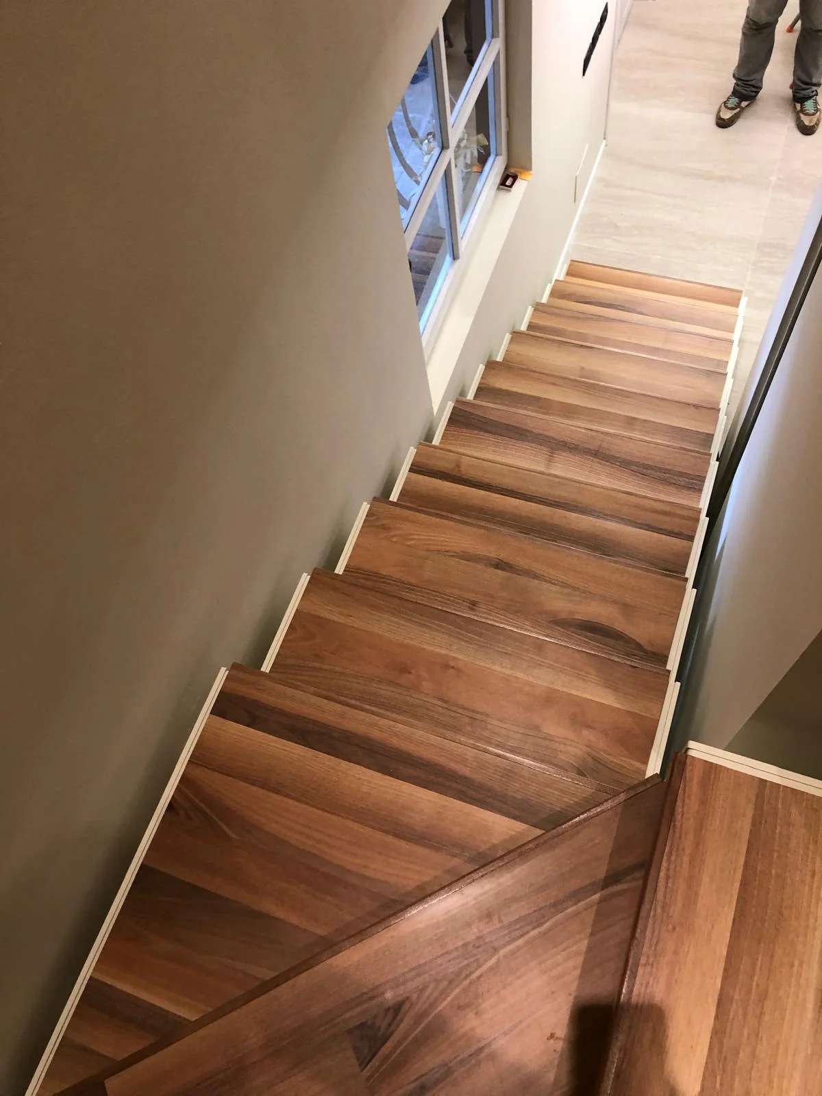 Lavoro Spazio Group SRL — Rivestimento scale in legno a Milano, intervento 36
