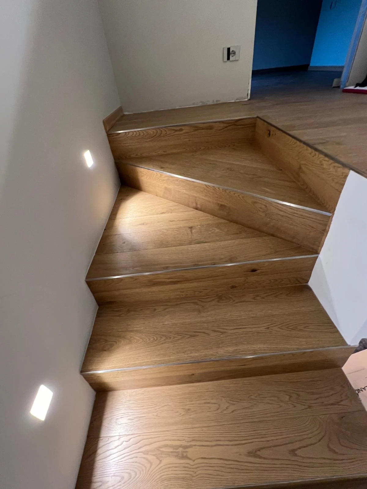Lavoro Spazio Group SRL — Rivestimento scale in legno a Milano, intervento 9